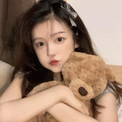 我们在黑夜中相拥